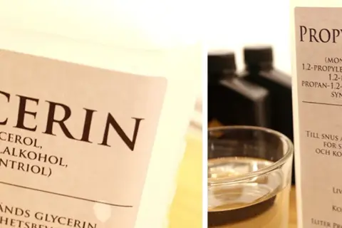 Etiketter visar glycerol och propylenglykol, en ingrediens som används i snus för dess bakteriedödande och konserverande egenskaper.