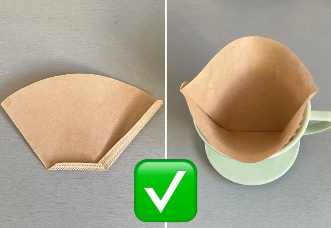 Så här viker du kaffefilter för perfekt bryggning. Ett vikt filter sitter bra i koppen.