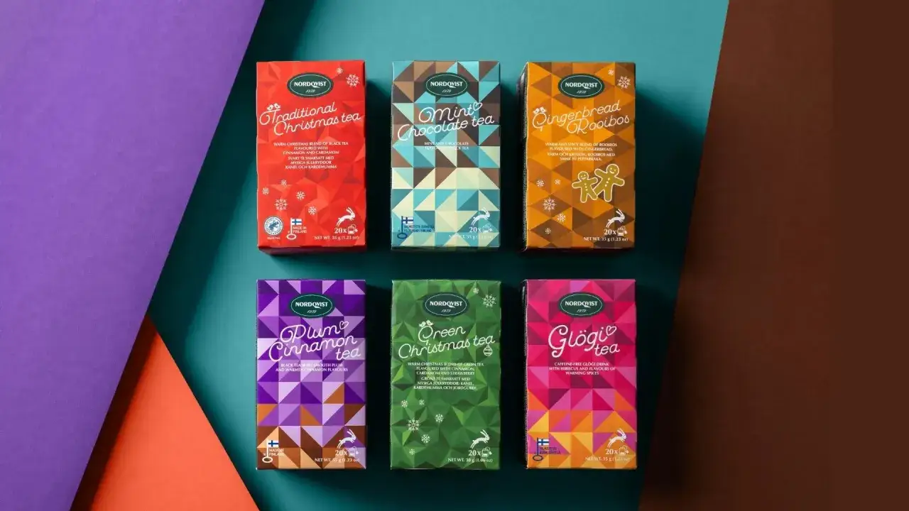 Sex olika sorters te från Nordqvist, med juliga smaker som traditionell jul, mintchoklad, pepparkaka, plommonkanel, grön jul och glögg.